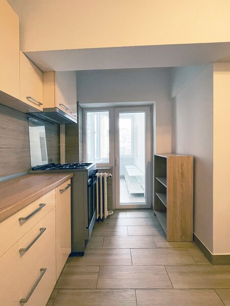 Unirii, Tribunal, 2 camere decomandat 65 mp, recent renovat