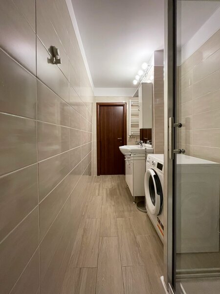Unirii, Tribunal, 2 camere decomandat 65 mp, recent renovat