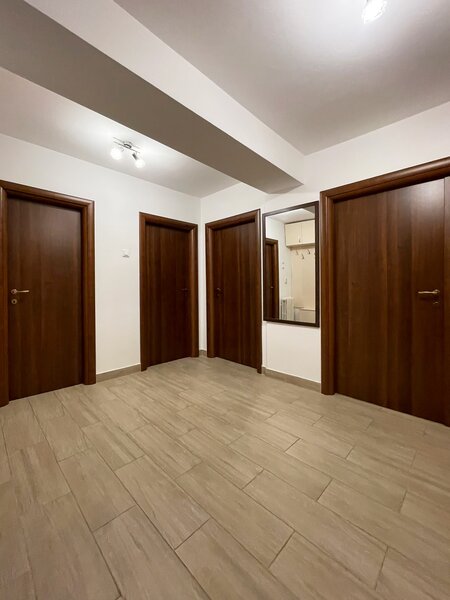 Unirii, Tribunal, 2 camere decomandat 65 mp, recent renovat